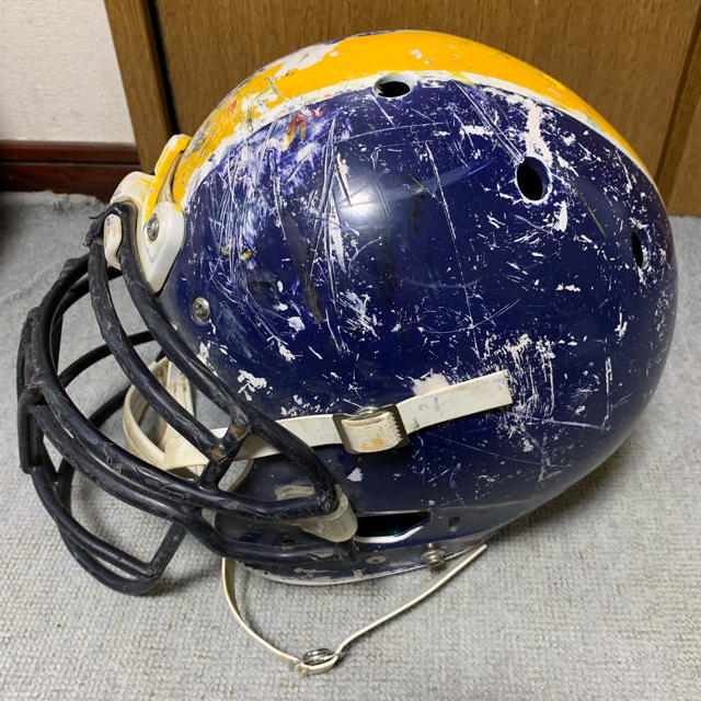 アメフト ヘルメット シャット schutt サイズMの通販 by プレマン's