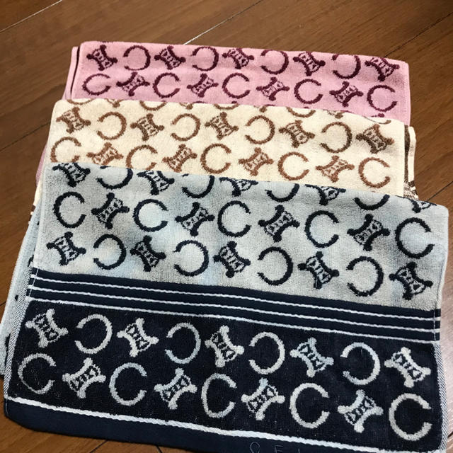 CELINE - CELINE ロゴマークフェイスタオル3枚セット ロゴマークの通販