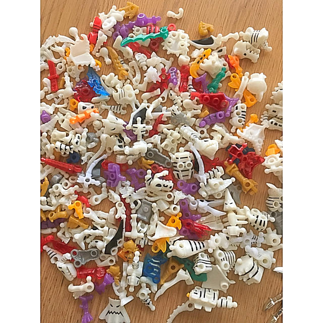 まとめ売り】ホネホネザウルス パーツ大量セット まとめ売り】ホネホネ