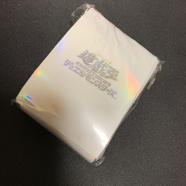 遊戯王 スリーブ 閃光の波動 初期ロゴ 白 ホワイトパール 25枚 遊戯王