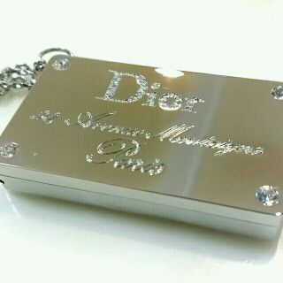 Christian Dior（リップグロス）のフリマアイテム一覧