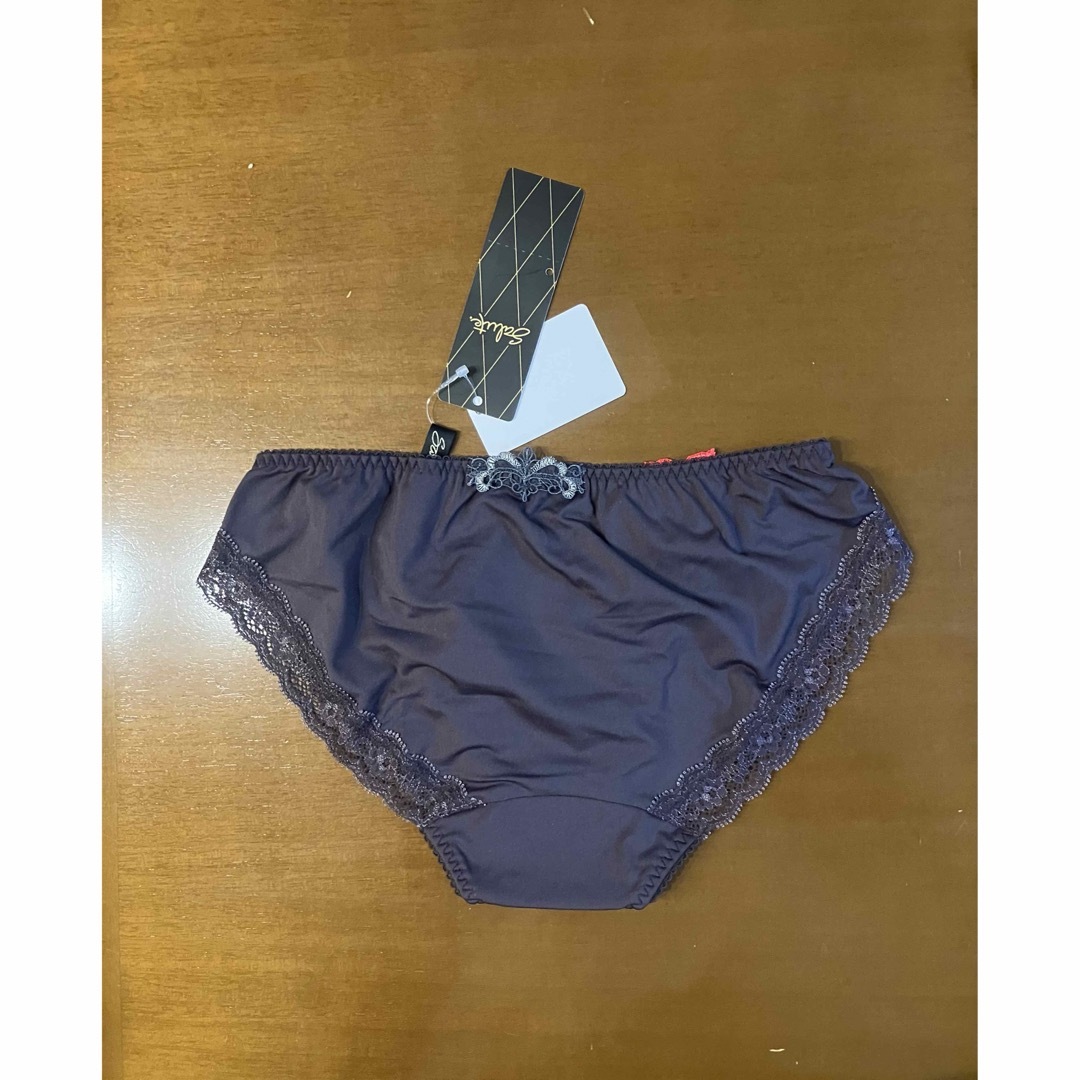 Wacoal - 新品未使用サルート 93グループ B70 VIブラ&ショーツ&ソング