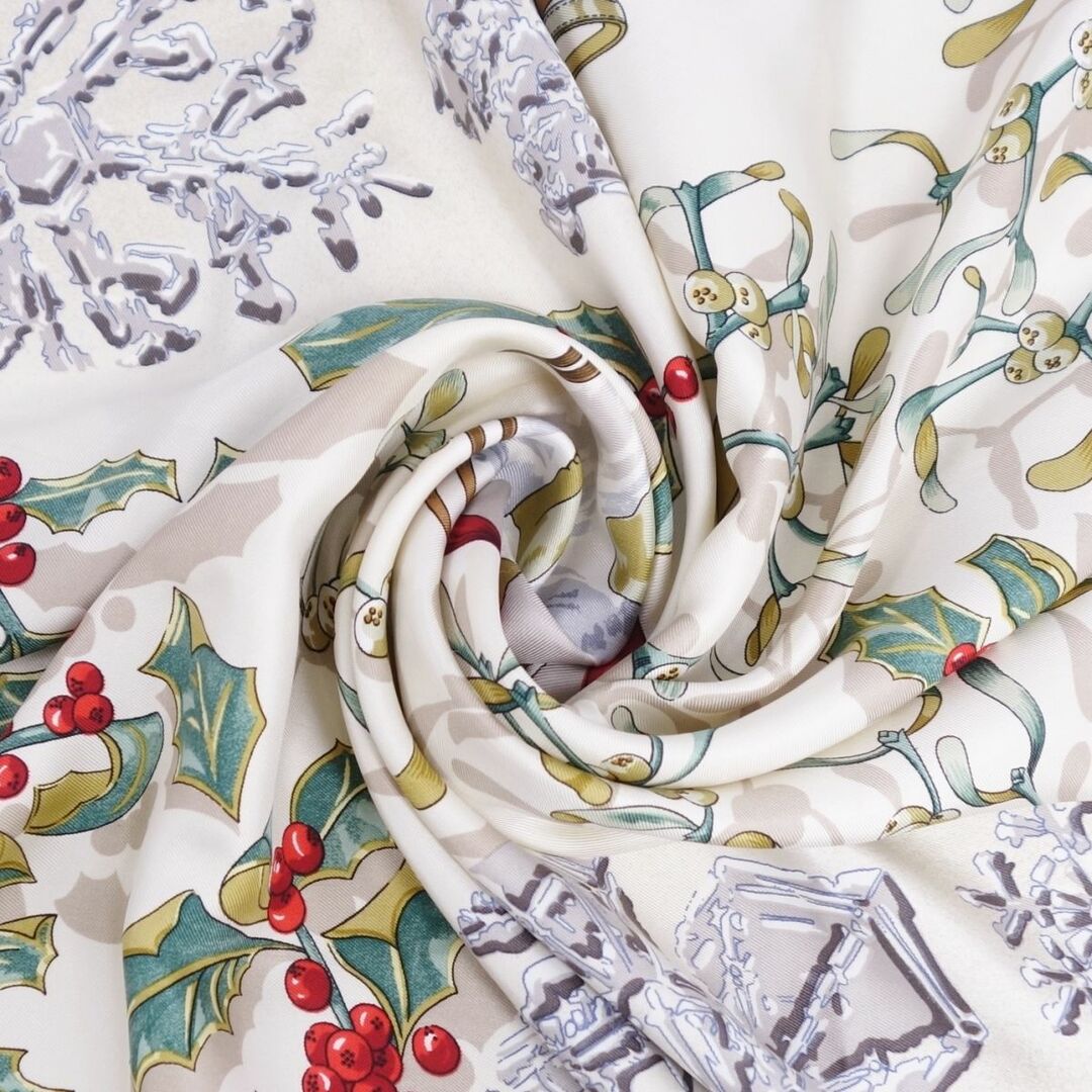 HERMES - エルメス HERMES スカーフ カレ90 Neige d'Antan 去年の雪