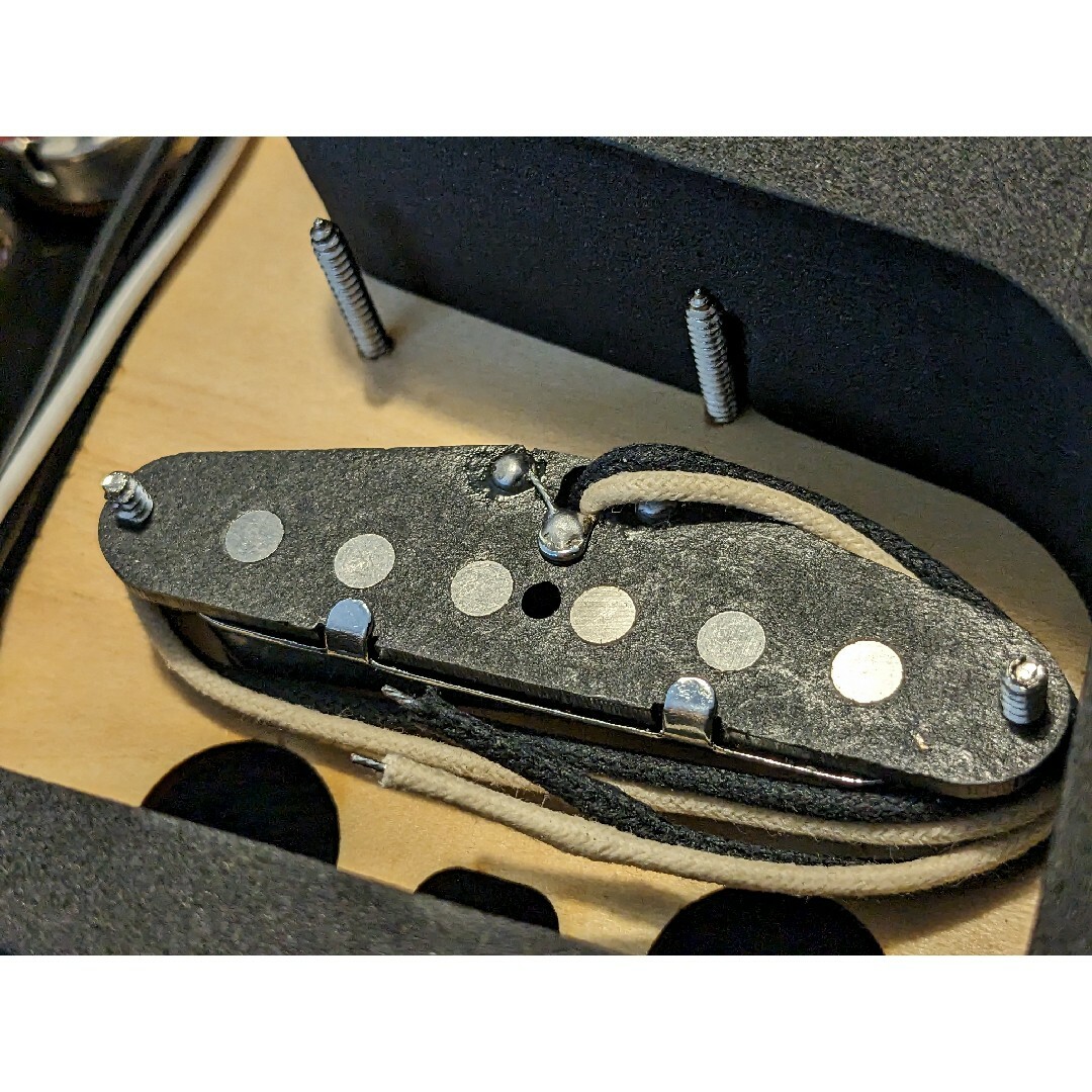アルニコV ピックアップ ローラーサドル メタルプレート アセンブリ セット