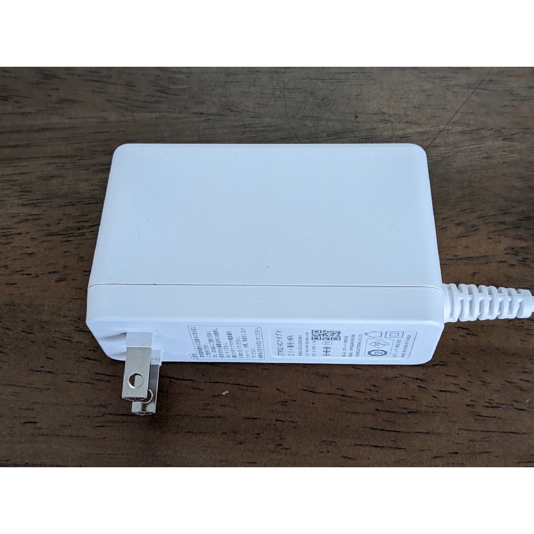 ZTR02 ホームルーター用 ACアダプタ(中古品)の通販 by saku's shop｜ラクマ