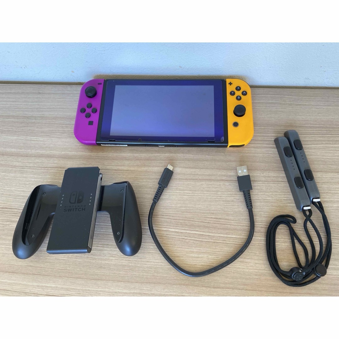 s*h様 中古 Switch本体 ドック ACアダプター (ジョイコンジャンク品 s