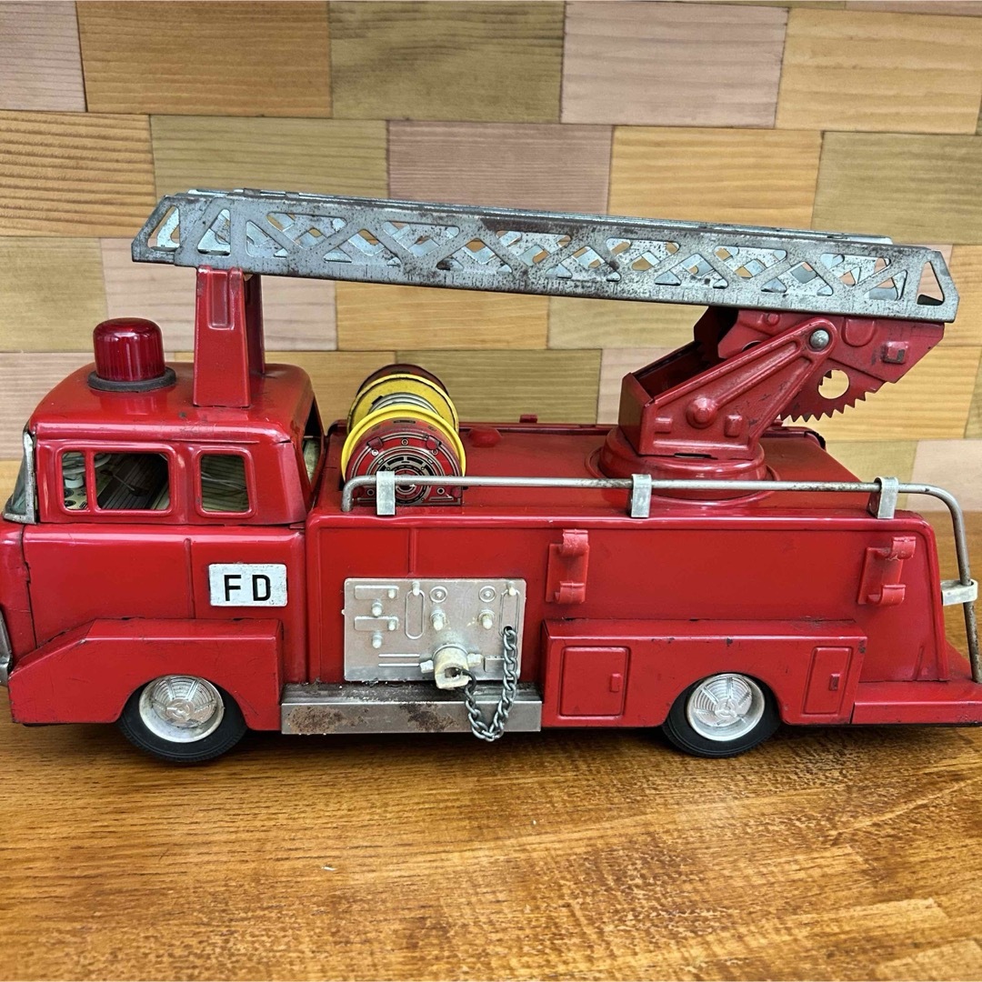 BANDAI - バンダイ キングサイズ消防車 ブリキ 当時物 希少の通販 by