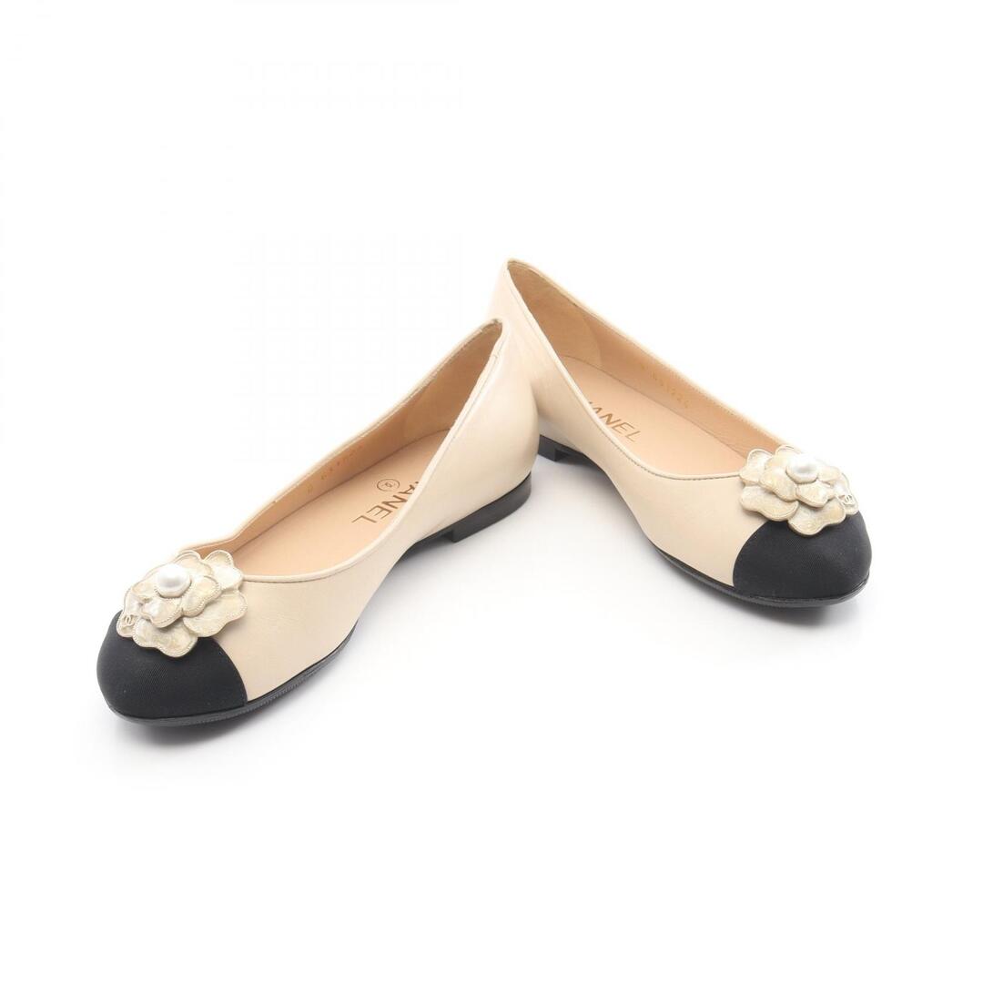 CHANEL - CHANEL シャネル パンプス カメリア ココマークの通販 by