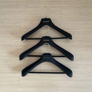 LOUIS VUITTON - 専用商品ルイ•ヴィトン louis vuitton ハンガー 3本