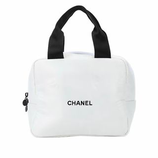 CHANEL（ホワイト/白色系）のフリマアイテム一覧