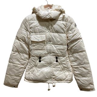 MONCLER（ダウンジャケット ・ ホワイト/白色系）のフリマアイテム一覧