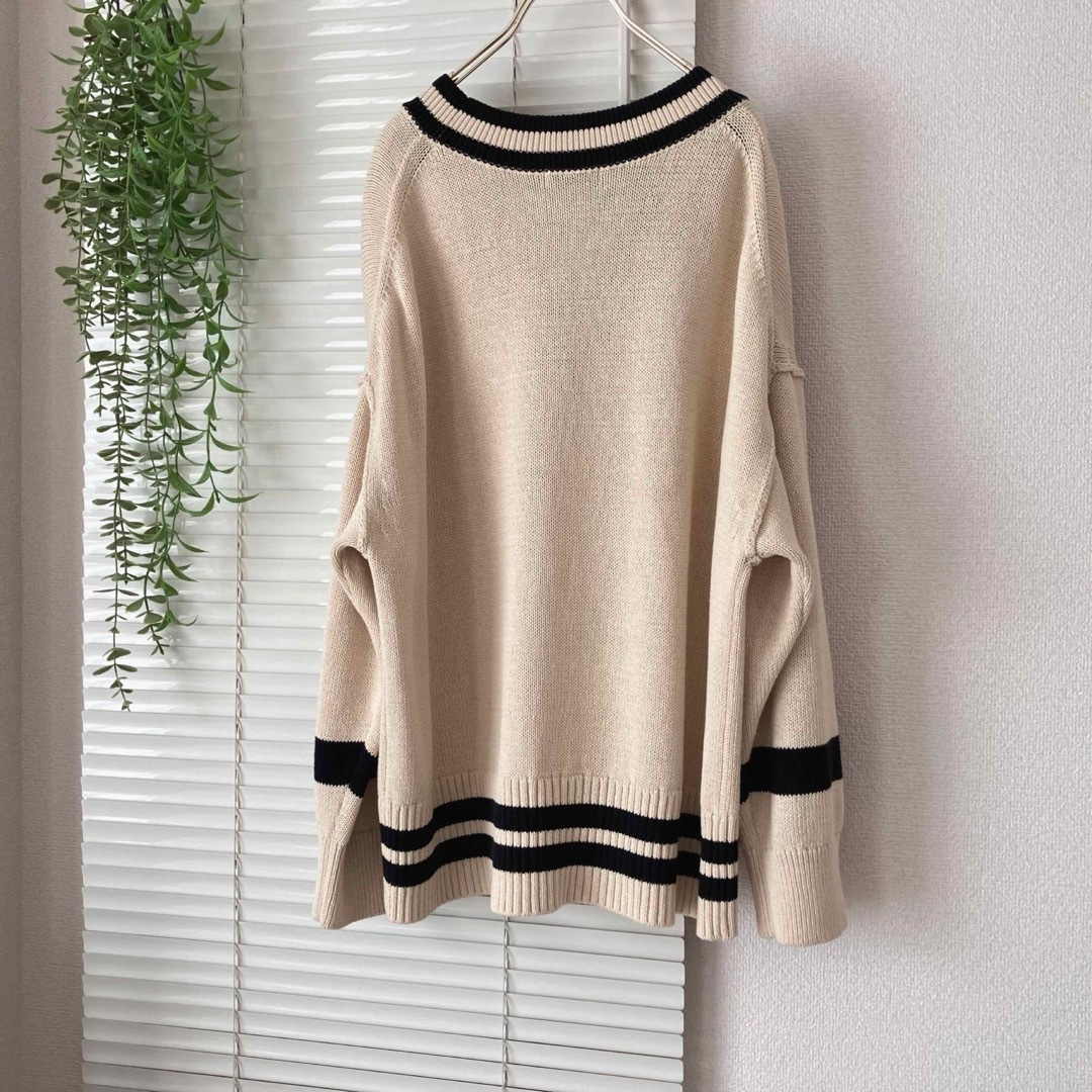 JOURNAL STANDARD - 【2024SS】L'ESSAGラインVネックプルオーバー