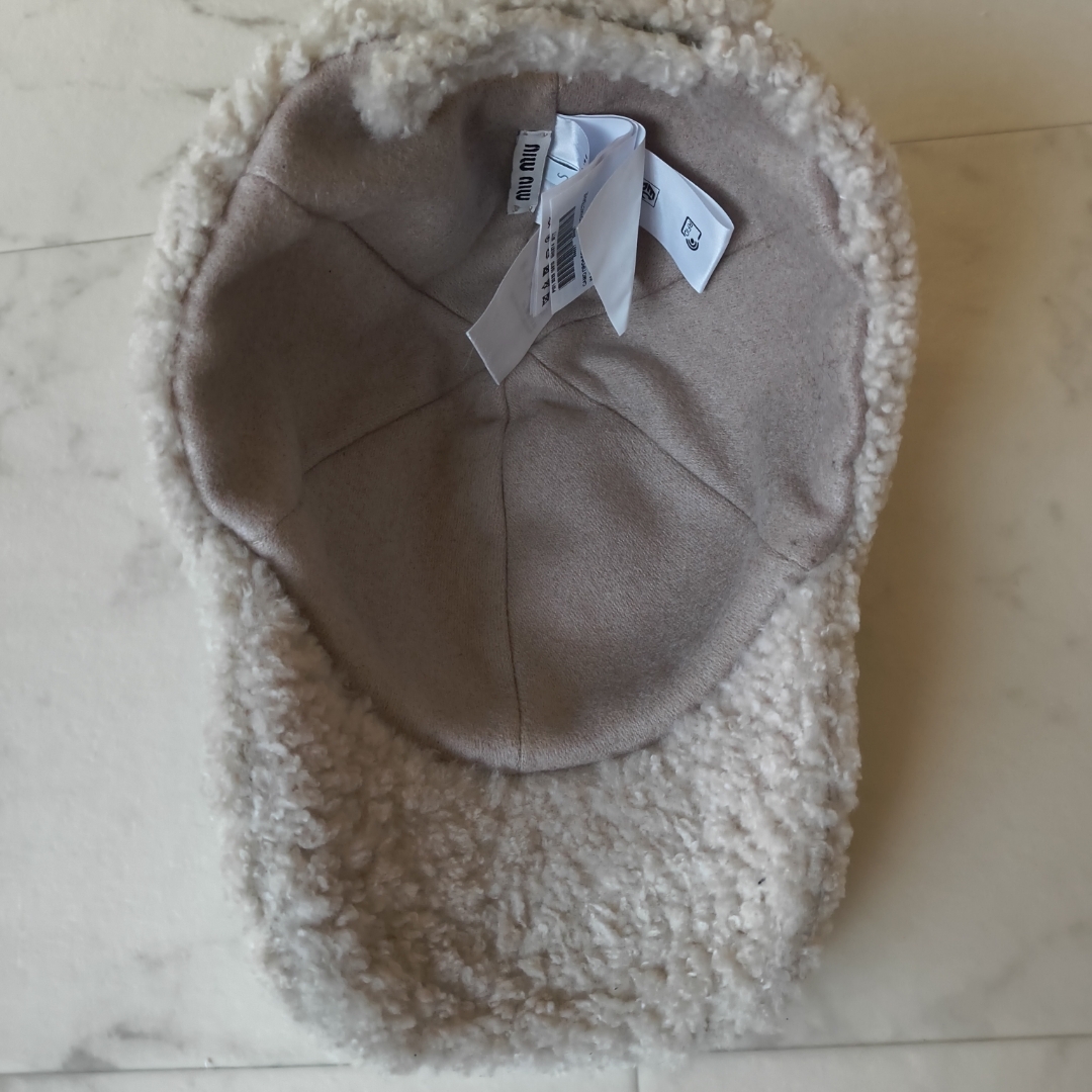 MIU MIU - miu miu エコシアリングキャップ アイボリーSの通販 by まこ