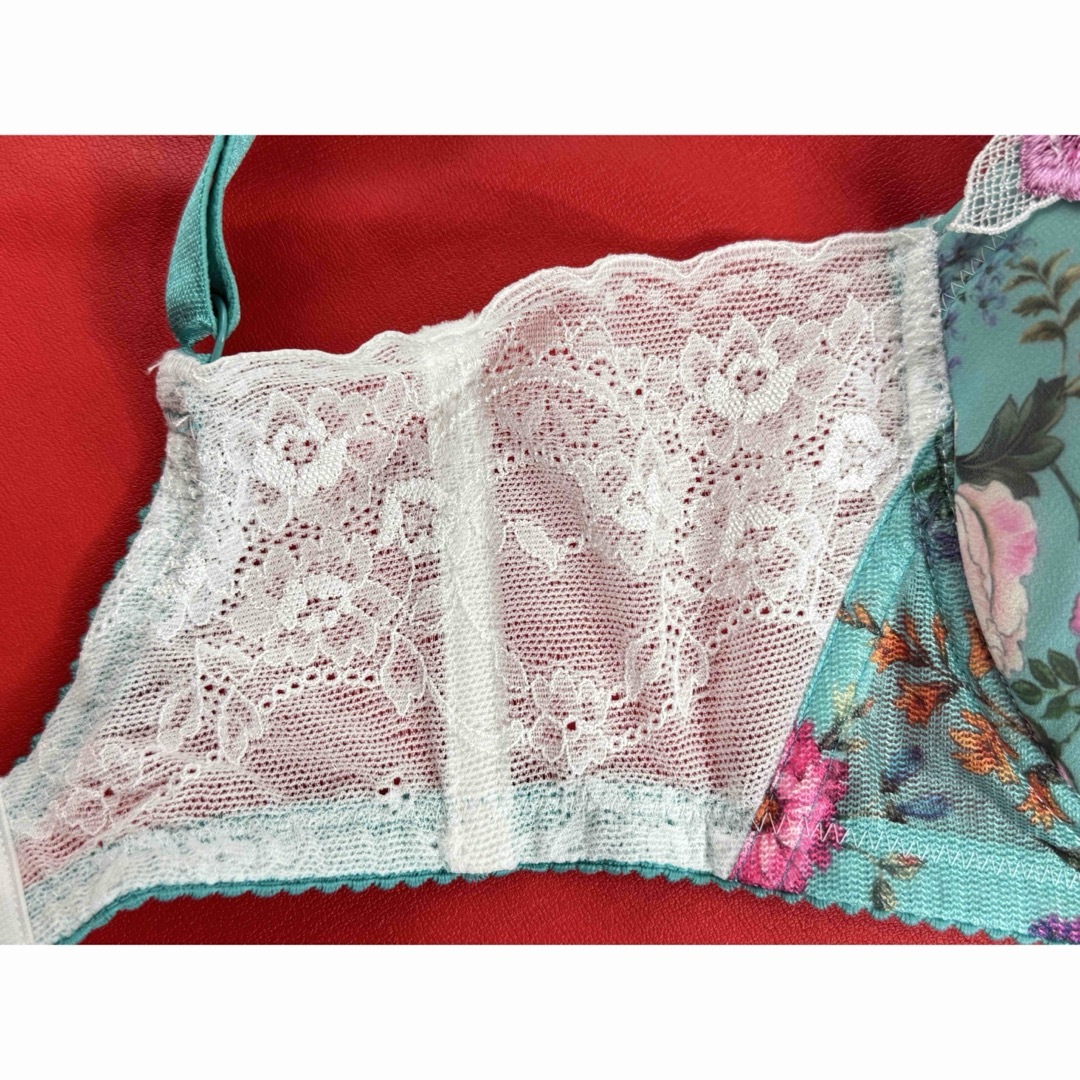 Wacoal - サルート 23グループ 源氏物語 F65&ソングM BS リッチ