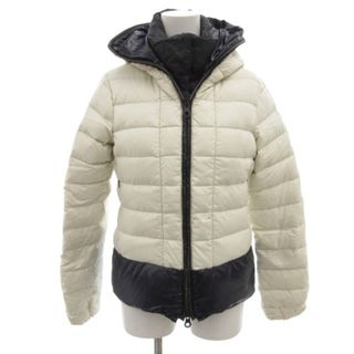 DUVETICA（ダウンジャケット ・ ホワイト/白色系）のフリマアイテム一覧