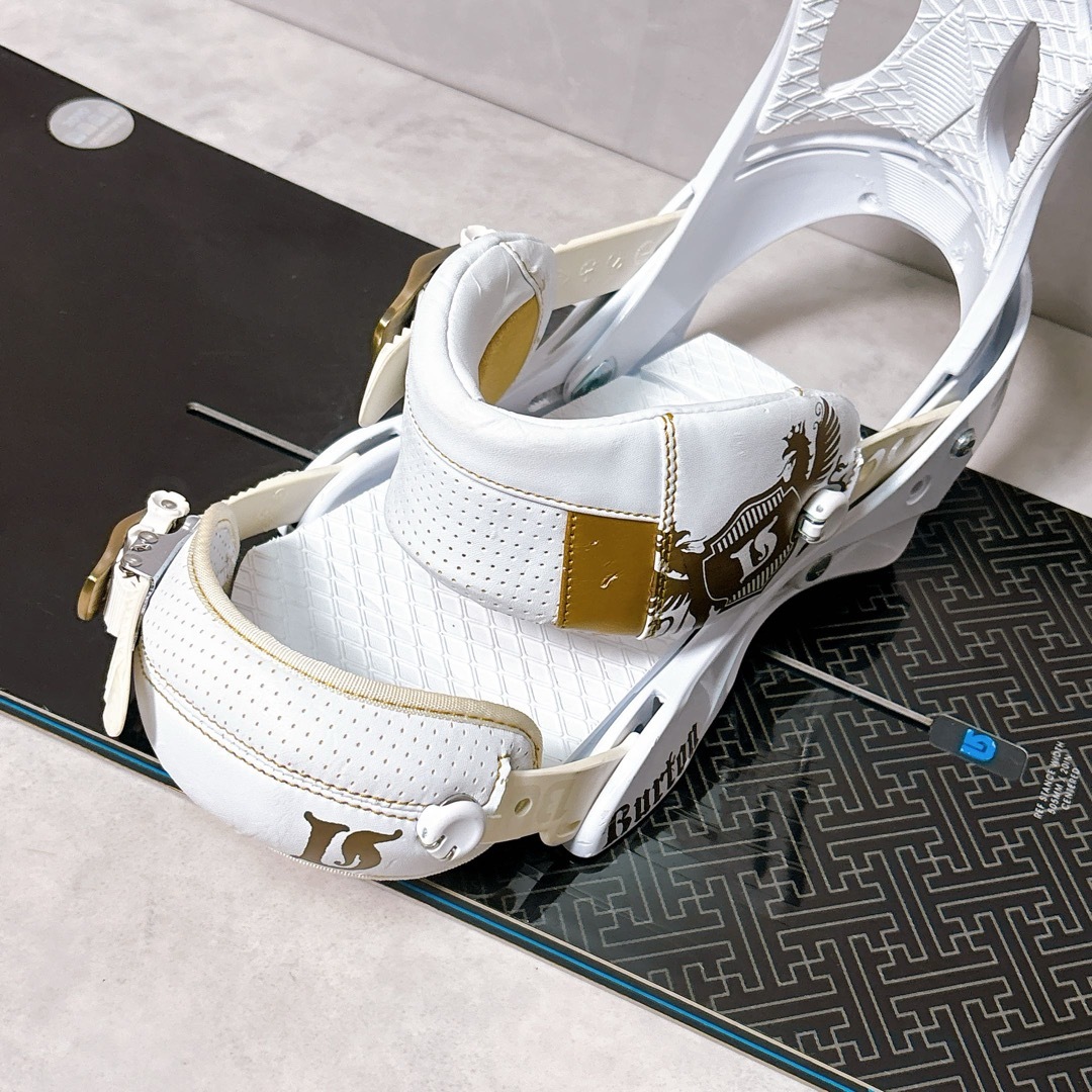 BURTON - トモ様用バートン2点セット X8V + MISSION グラトリ Wax済の