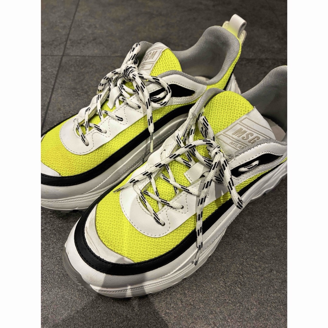 美品 正規品MSGMスニーカー EU41 madein ITALYの通販はau PAY