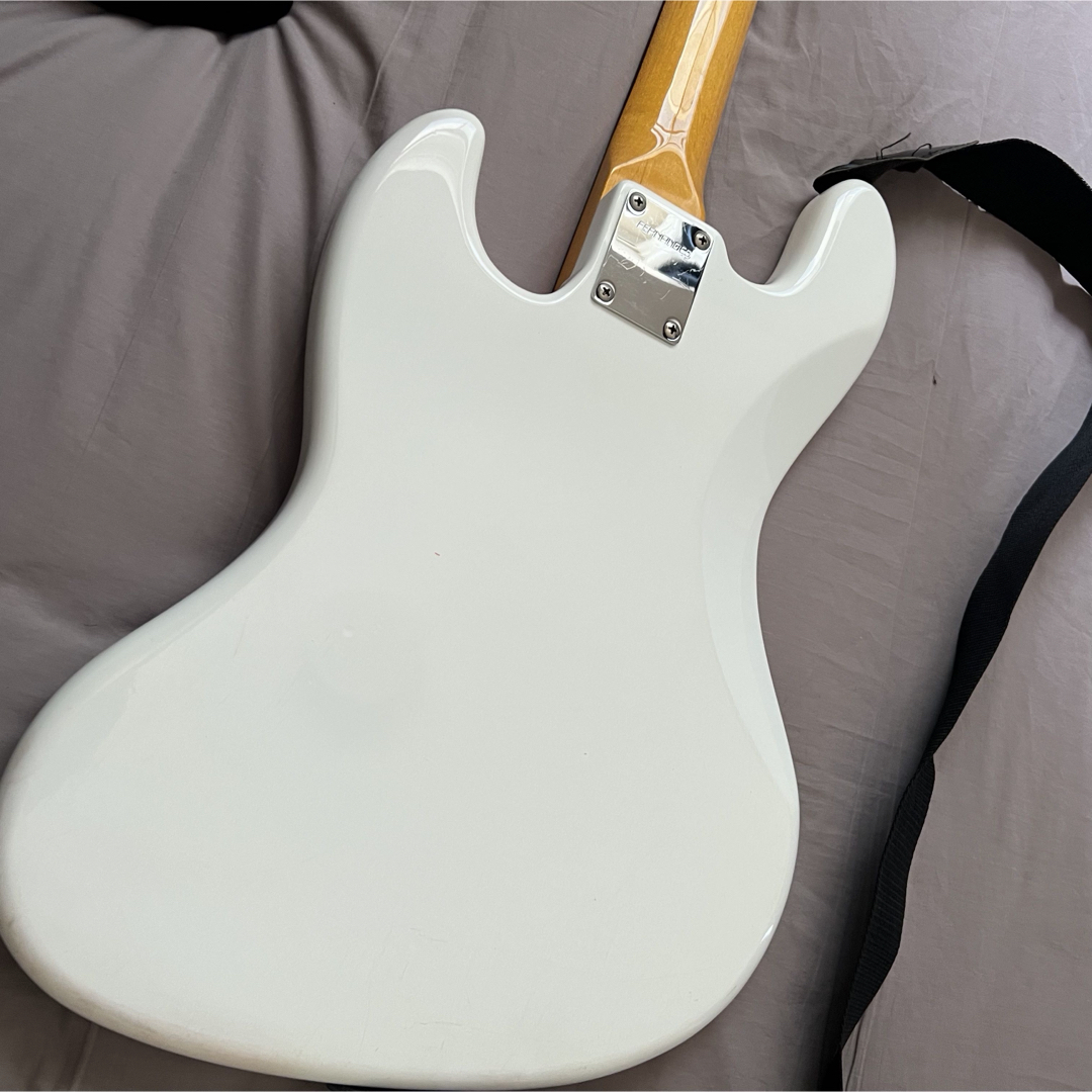 FERNANDES ジャズベース ホワイト FERNANDES ジャズベース ホワイト の