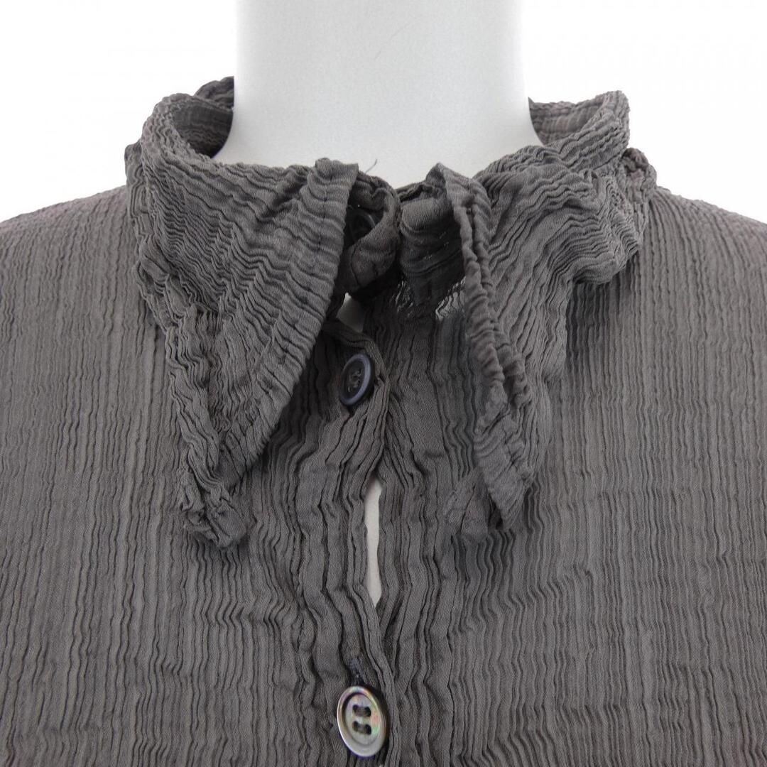 ISSEY MIYAKE - ミーイッセイミヤケ me ISSEY MIYAKE シャツの通販 by