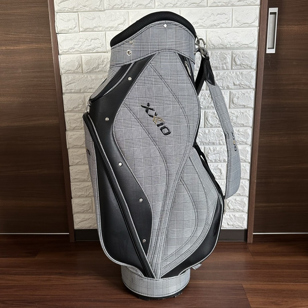 美品 XXIOゼクシオ キャディバッグ 千鳥格子柄 グレー系9.5型