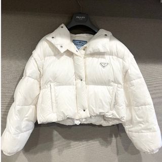 PRADA（ダウンジャケット）のフリマアイテム一覧