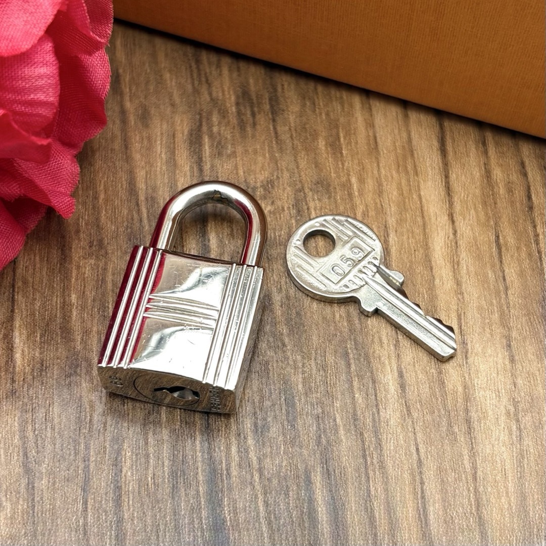 HERMES - ⛄極美品⛄エルメス カデナ パドロック南京錠 鍵 no.59