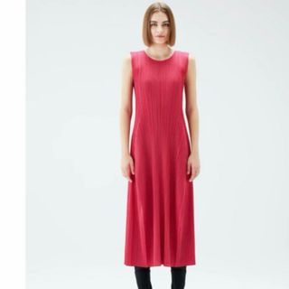 PLEATS PLEASE ISSEY MIYAKE（ピンク/桃色系）のフリマアイテム一覧