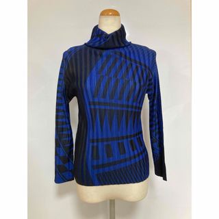 PLEATS PLEASE ISSEY MIYAKE（ブルー・ネイビー/青色系）のフリマ