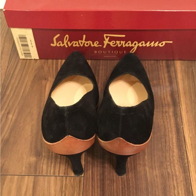 Salvatore Ferragamo - 新品未使用品 フェラガモ パンプス 37