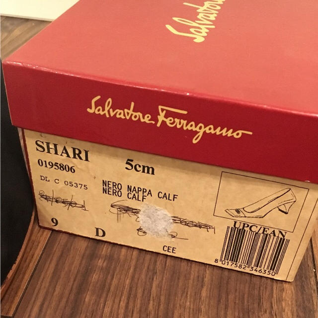 Salvatore Ferragamo - 新品未使用品 フェラガモ パンプス 37