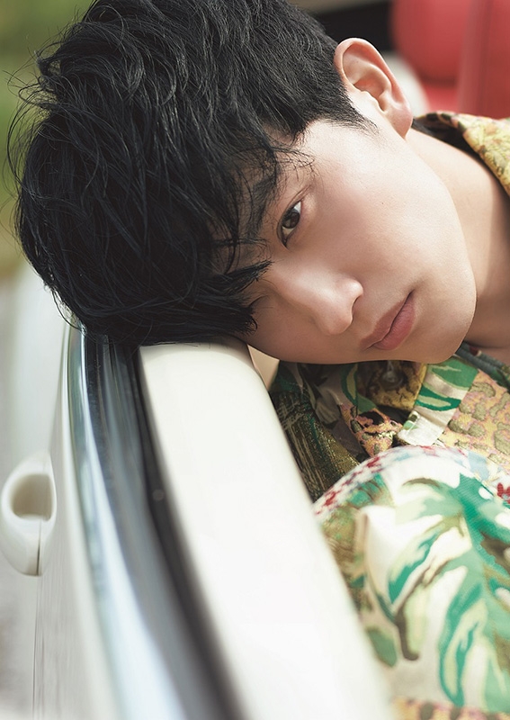 杉野遥亮 PHOTO BOOK『8』【豪華版】 : 杉野遥亮 | HMV&BOOKS online