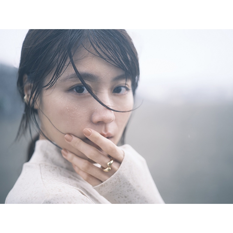 有村架純写真集「sou.」初回限定版 : 有村架純 | HMV&BOOKS online