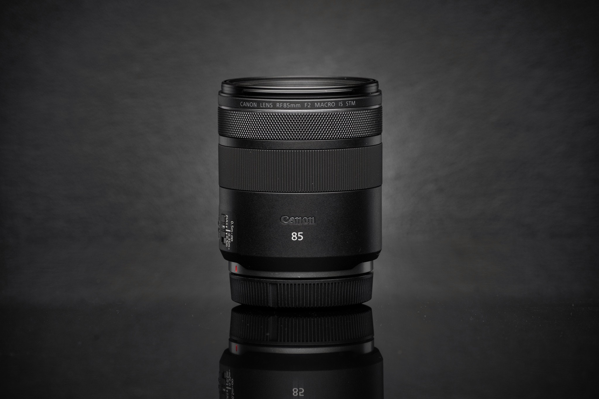 Canon RF85mm F2 MACRO IS STMを徹底解説。作例からレビューまで | ONE