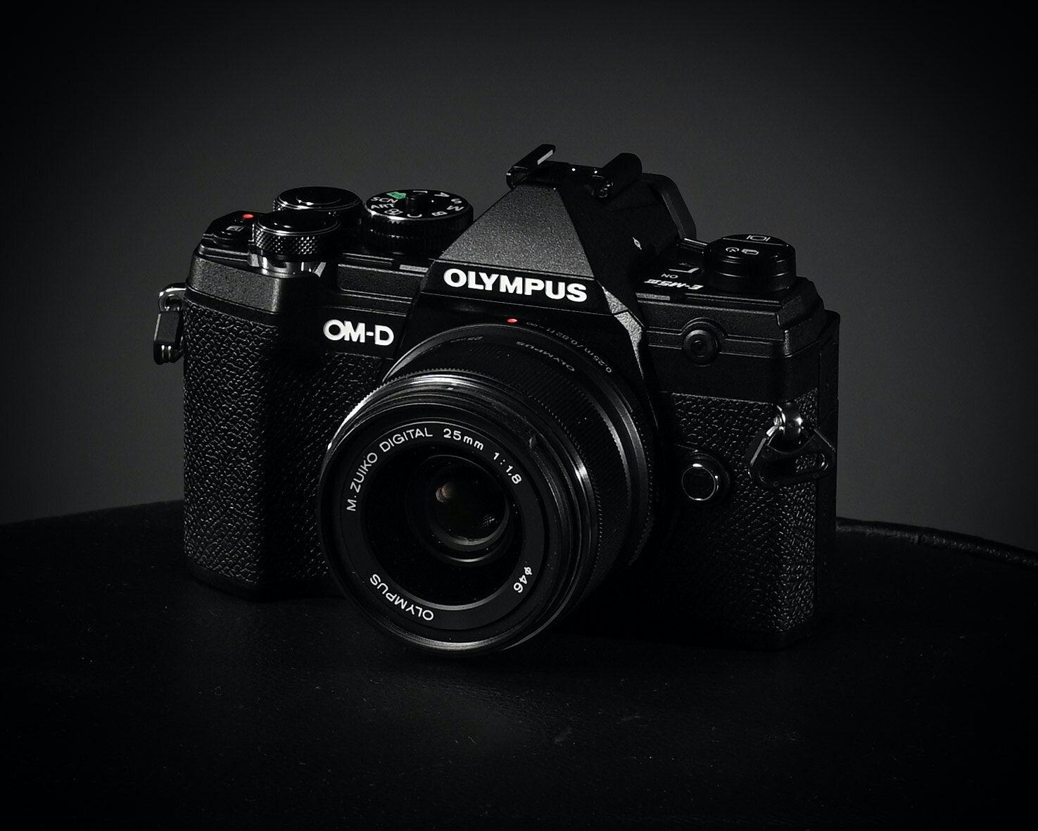 OLYMPUS OM-D E-M5 Mark IIIを徹底解説。作例からおすすめレンズまで