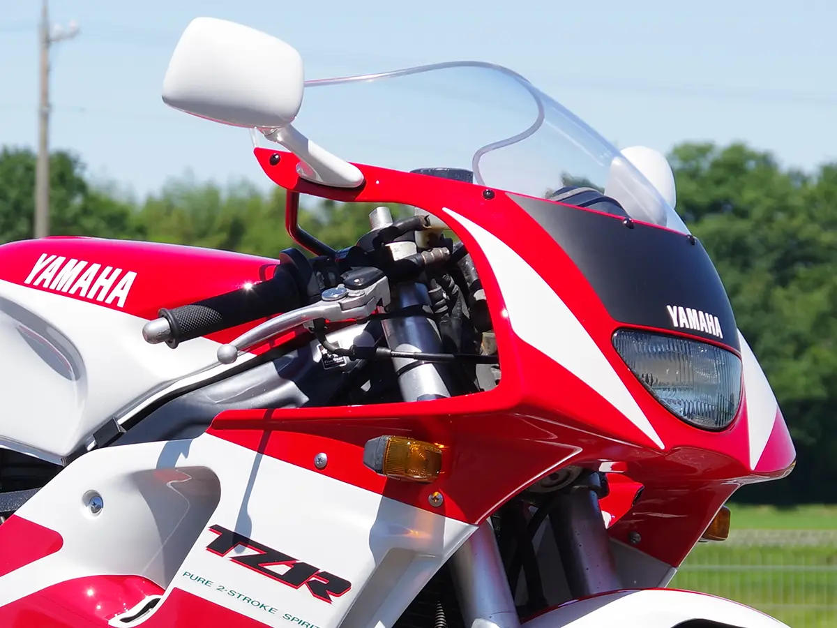 2ストロークレーサーレプリカ最後のサラブレット、V型エンジンを積む