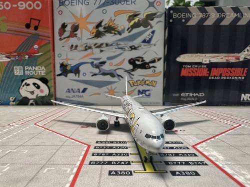 NG73037 ANA 全日空Boeing 777-300ER JA784A NGmodels 1:400 -飞机模型世界