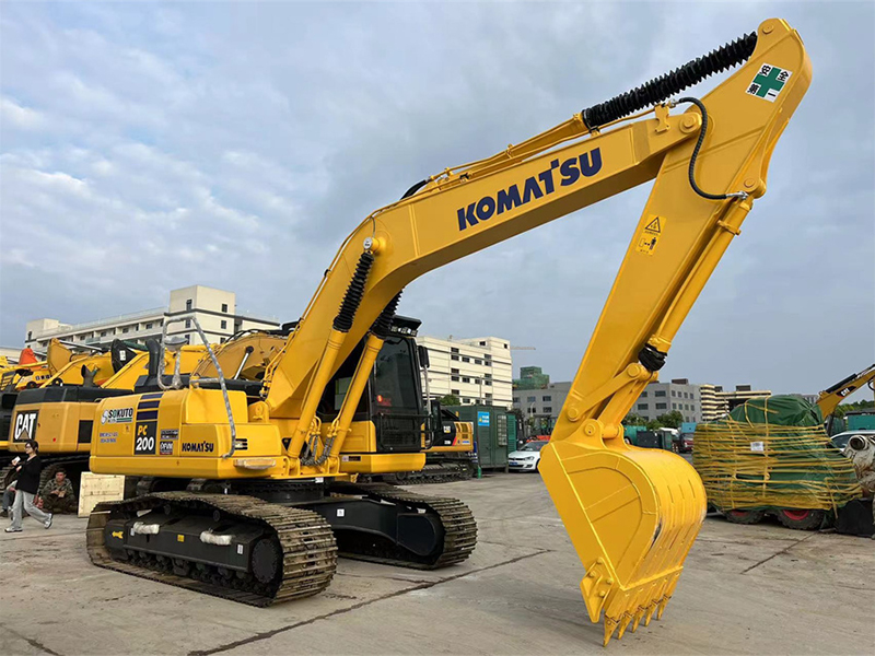 Used Komatsu PC200-8 Excavator Weight 20tons Made in Japan | Cyq