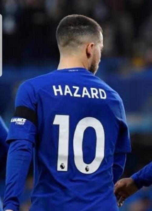 チェルシー（H）17/18 アザール＃10 + パッチ ＆ 袖スポンサー付き！