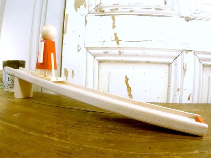 Beck ベック社 スロープ人形 ヌルミ 木製スロープトイ - 木のおもちゃ