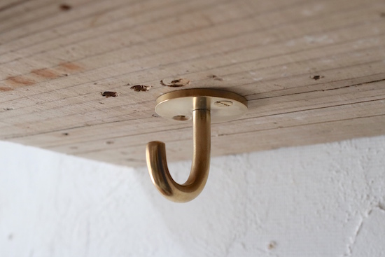 ハンギングフック/真鍮製- カフェスタイルのアンティークな古家具
