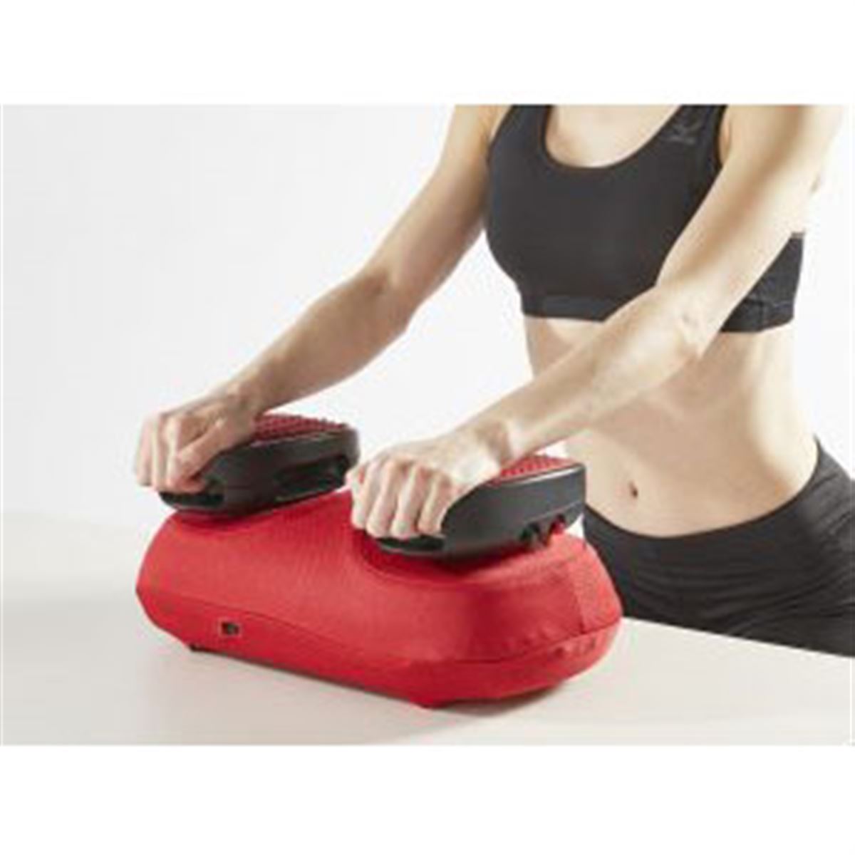 ヤーマン、毎分800回の振動でエクササイズできる「スイングビート