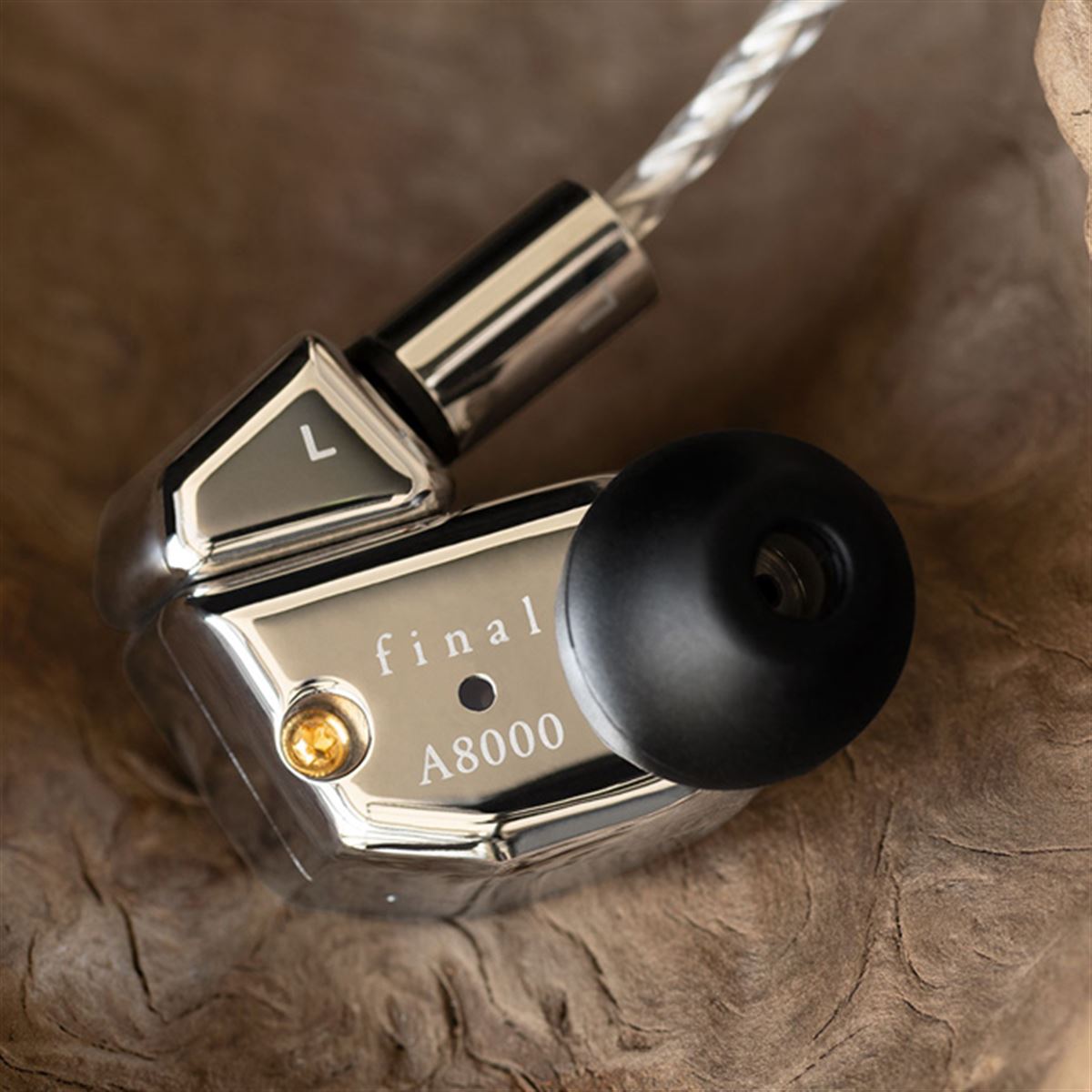 final、トゥルーベリリウム振動板を採用したフラッグシップイヤホン