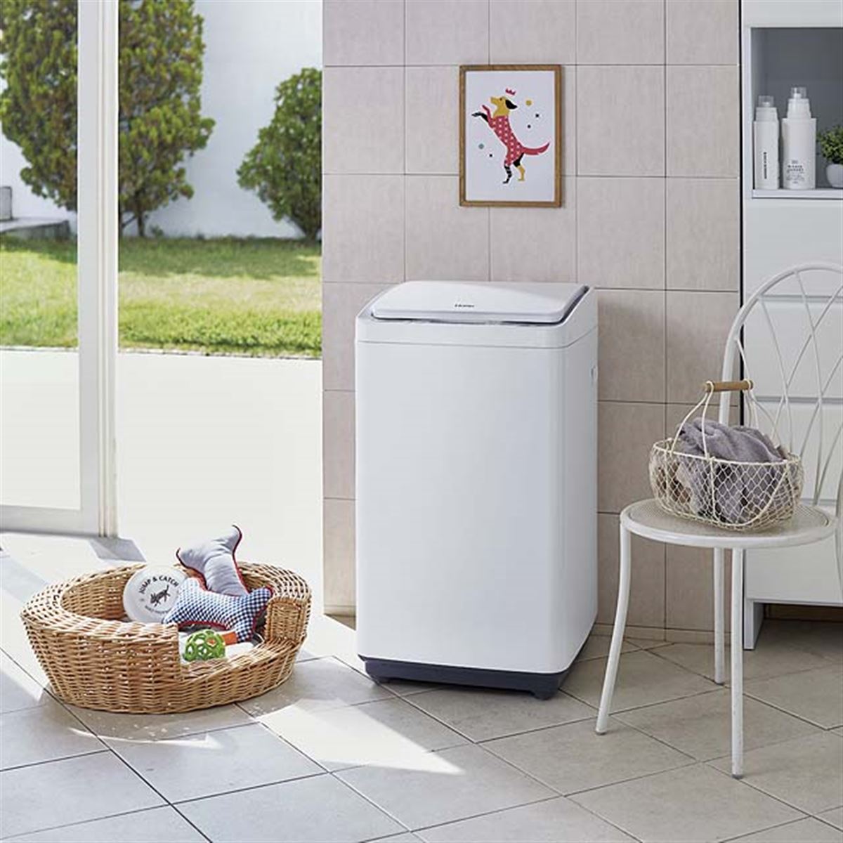 ハイアール、小型設計で洗濯容量3.3kgの全自動洗濯機「JW-C33B」を本日