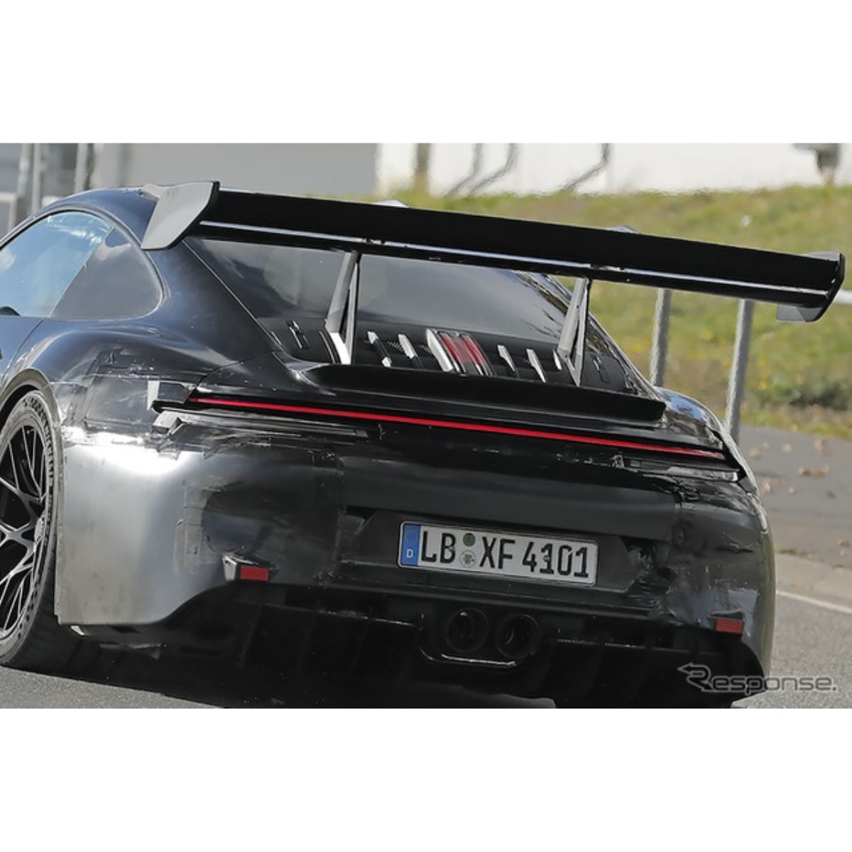 最後の非電動・非ターボの水平対向6気筒…ポルシェ『911 GT3 RS』を