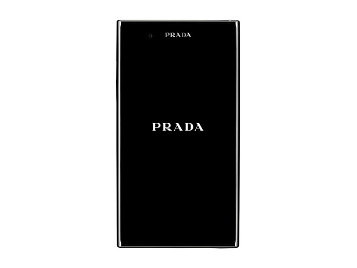 ドコモ、「PRADA」とコラボしたスマートフォン「PRADA phone by LG L