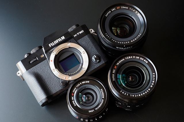 富士フイルム FUJIFILM X-T30 18-55mmレンズキット [ブラック] 価格