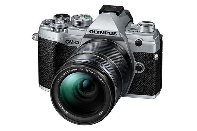 オリンパス OM-D E-M5 Mark III 14-150mm II レンズキット 価格比較