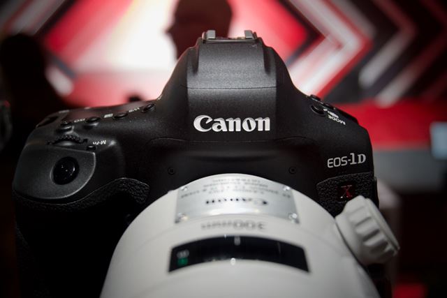 CANON EOS-1D X Mark III ボディ 価格比較 - 価格.com