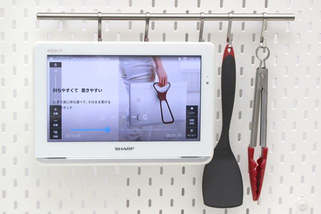 シャープ AQUOSポータブル 2T-C12AF-W [ホワイト系] 価格比較 - 価格.com