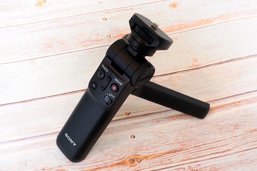 これは持っとけ！初心者も使えるミラーレスカメラ用アクセサリー4選